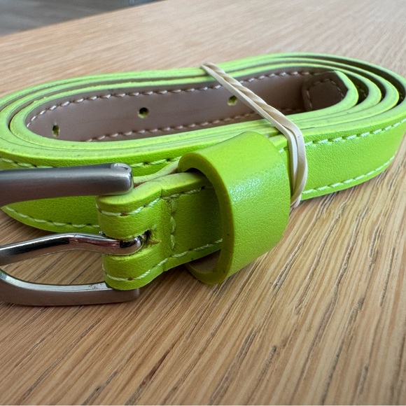 GAP, girls belts (2) in size M - Picture 5 of 9